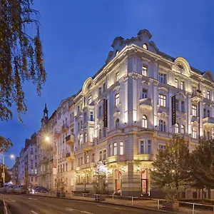 5* Hotel Mamaison Riverside