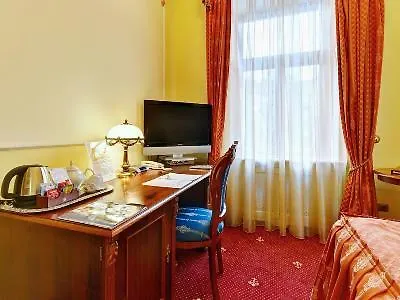 General Boutique Hotel & Wellness Prag 5*,