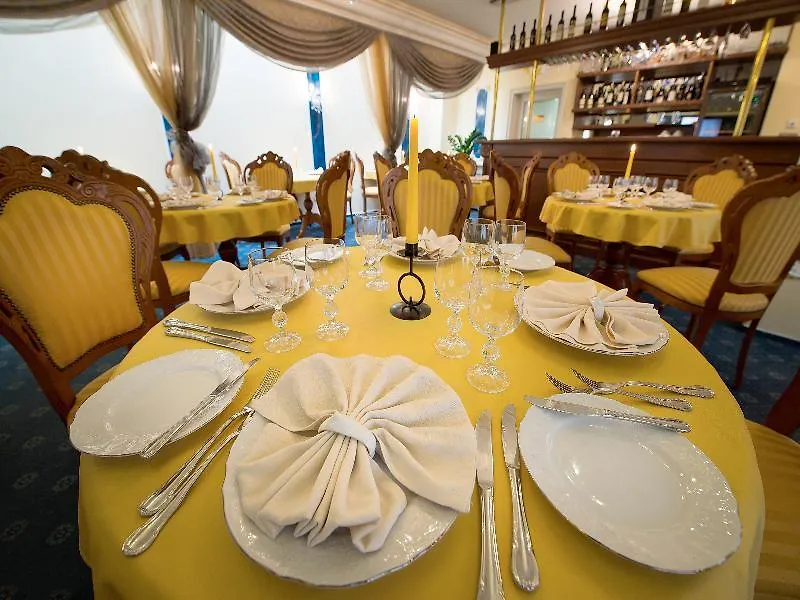 Hotel General Prag 5*,